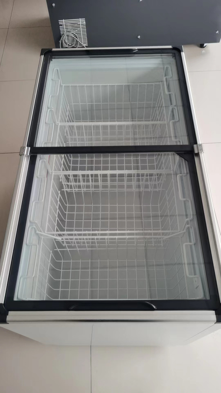 Hot Best Quality 410L Commercial Double Door Horizontal Glass Chest Freezer with High Cop Compressor & Non-CFC Refrigerant