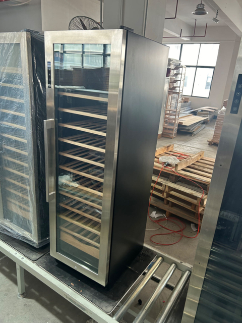 BETFIS OEM ODM Hot Sale Wholesale 160L Full Glass Electric Free Standing Compressor Wine Cellar Cooler Chiller Fridge